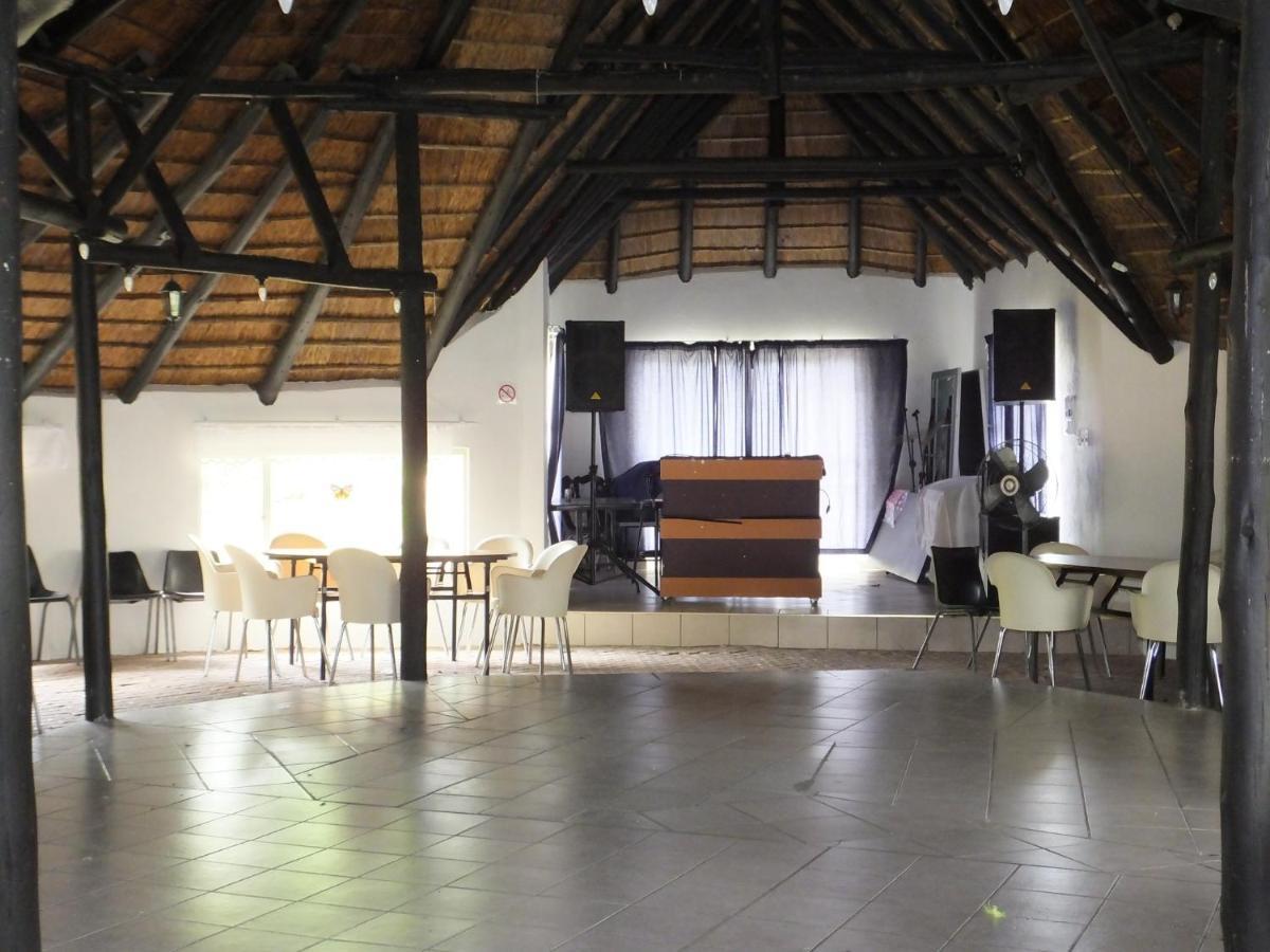 Suzie'S Loft - Nude - Suneden Family Naturist Resort Pretoria-Noord Extérieur photo